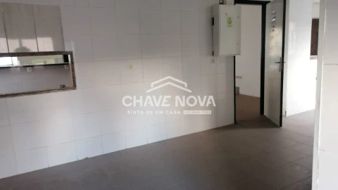 Negócio para Arrendamento em Fânzeres e São Pedro da Cova