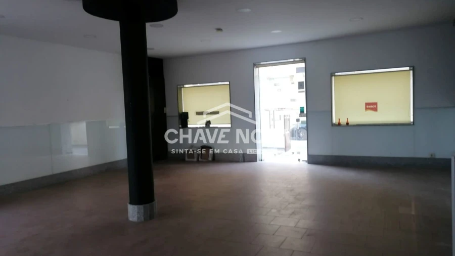 Negócio para Arrendamento em Fânzeres e São Pedro da Cova Foto 2