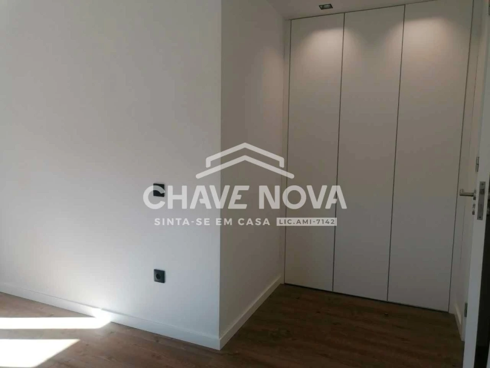 Moradia T5 para Venda em Macieira da Lixa e Caramos Foto 15