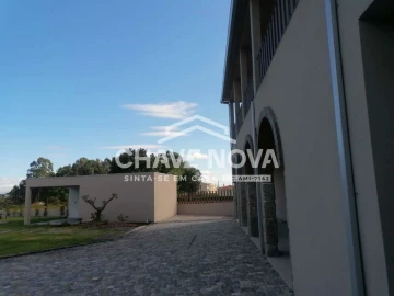 Moradia T5 para Venda em Macieira da Lixa e Caramos