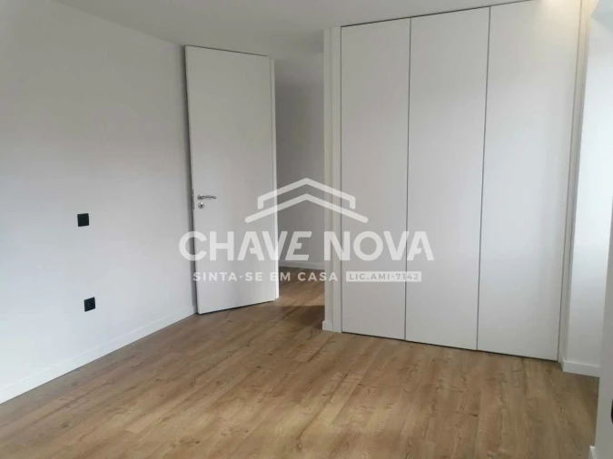 Moradia T5 para Venda em Macieira da Lixa e Caramos Foto 12