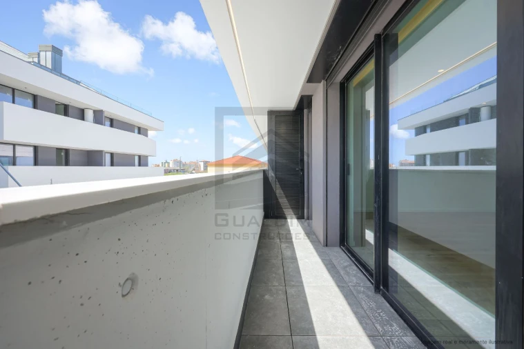 Apartamento T1 para Venda em Esgueira Foto 24