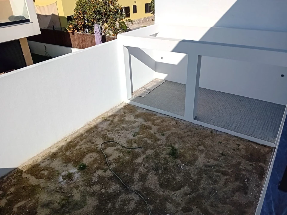 Moradia T3 para Venda em Fernao Ferro Foto 18