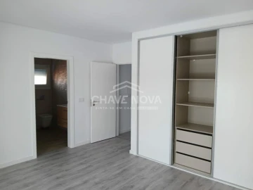 Moradia T3 para Venda em Fernao Ferro