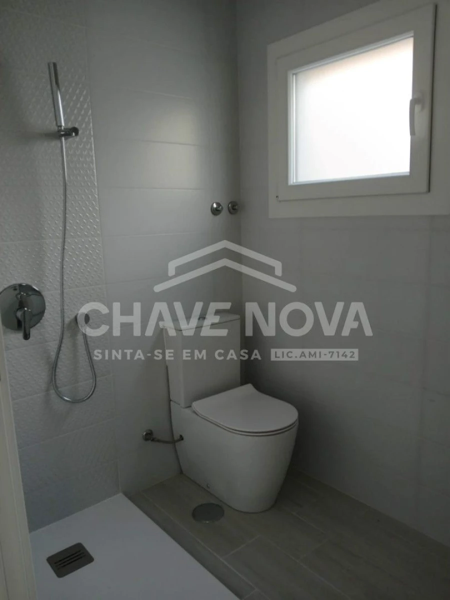 Moradia T3 para Venda em Fernao Ferro Foto 8