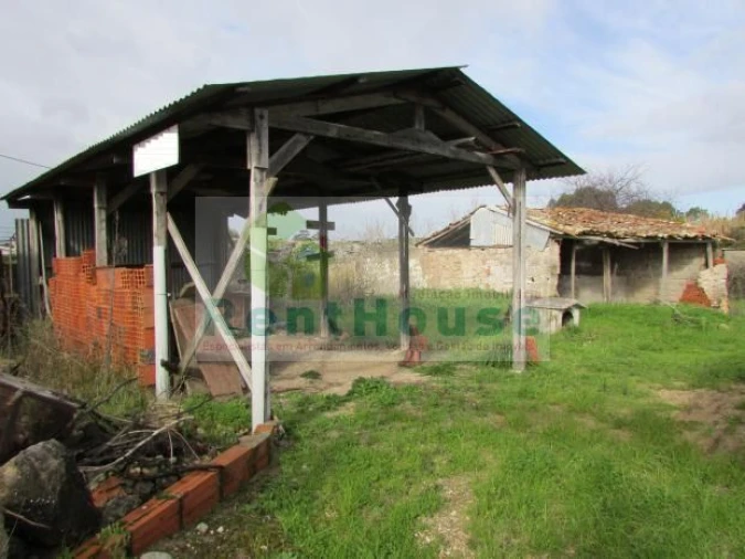 Moradia T0 para Venda em Lavos Foto 4