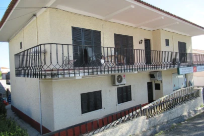 Moradia T3 para Venda em Riachos