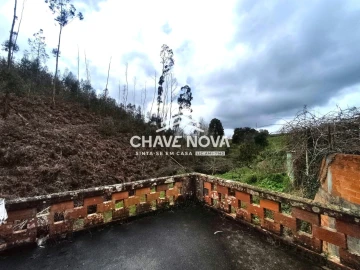 Moradia T2 para Venda em Canelas e Fermelã