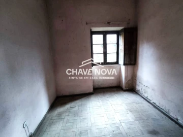 Moradia T2 para Venda em Canelas e Fermelã