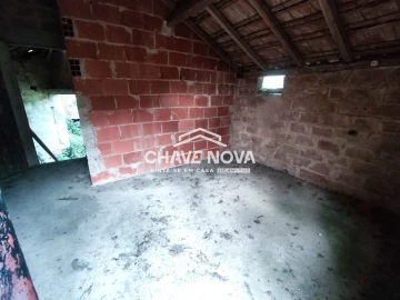 Moradia T2 para Venda em Canelas e Fermelã