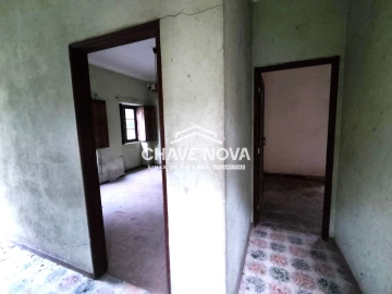 Moradia T2 para Venda em Canelas e Fermelã