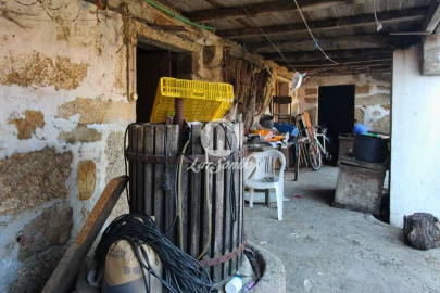 Quinta T3 para Venda em Airo