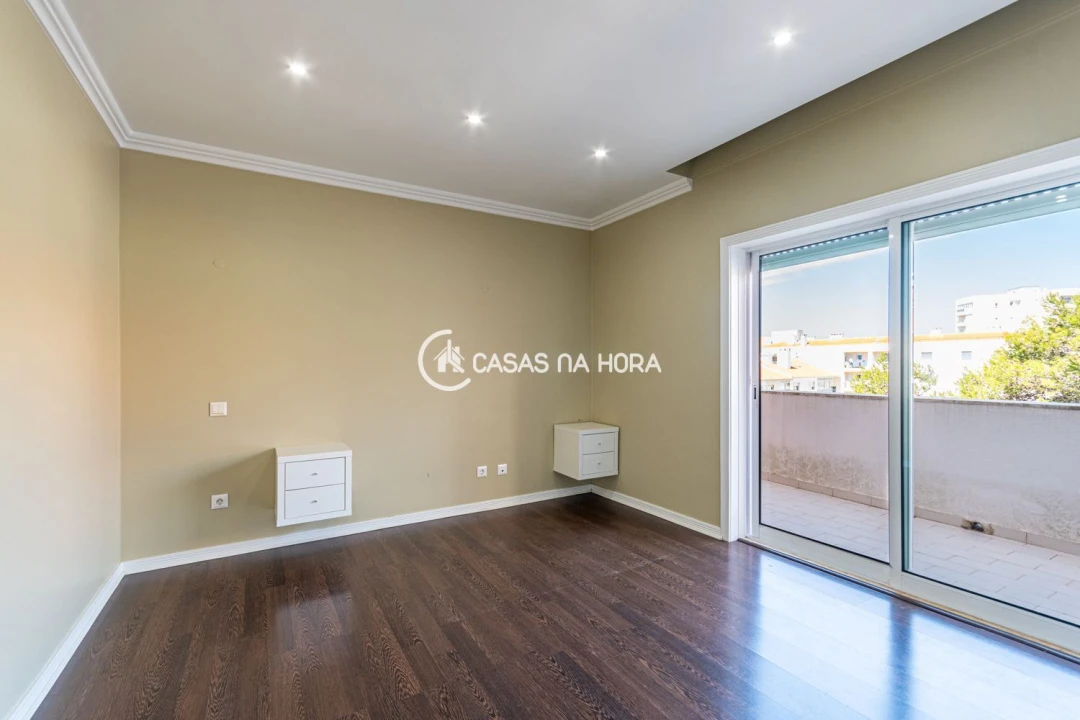 Apartamento T3 para Arrendamento em Cascais e Estoril Foto 1