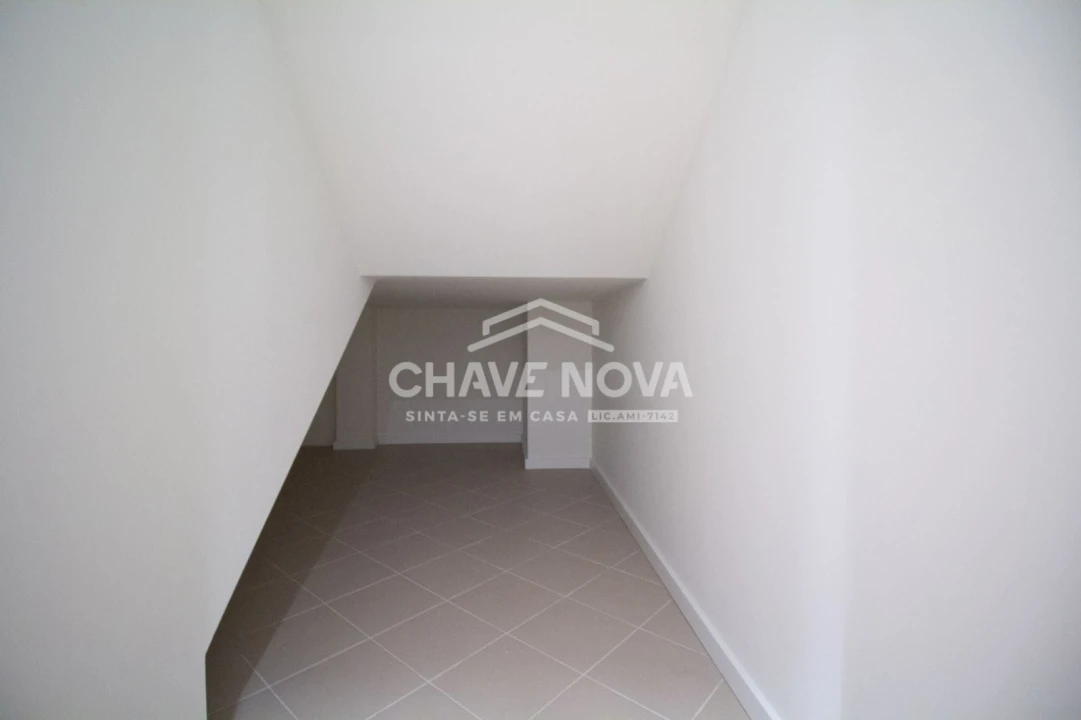 Apartamento T4 para Venda em Aldoar, Foz do Douro e Nevogilde Foto 20