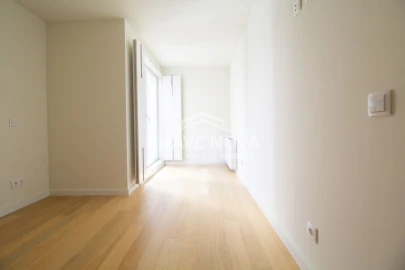 Apartamento T4 para Venda em Aldoar, Foz do Douro e Nevogilde
