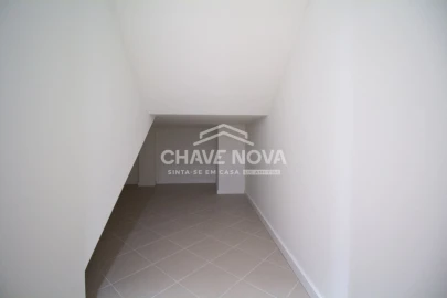 Apartamento T4 para Venda em Aldoar, Foz do Douro e Nevogilde