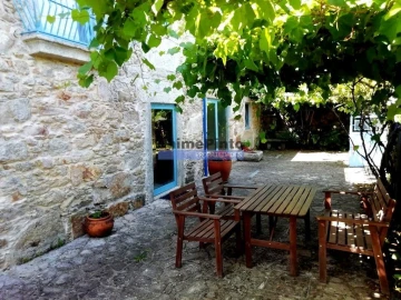 Moradia T3 para Venda em Venade e Azevedo