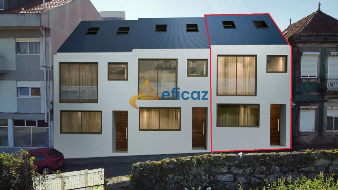 Moradia T6 para Venda em Paranhos Foto 1