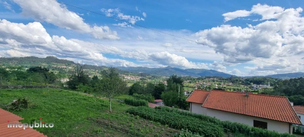 Moradia T3 para Venda em Guilhadeses e Santar