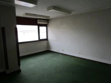 Escritório para Venda em Sé, Santa Maria e Meixedo