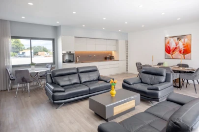 Moradia T3 para Venda em Albufeira e Olhos de Água