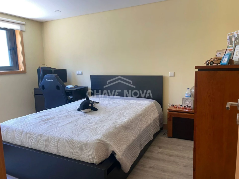 Moradia T4 para Venda em Vilar de Andorinho Foto 14