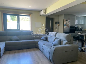 Moradia T4 para Venda em Vilar de Andorinho