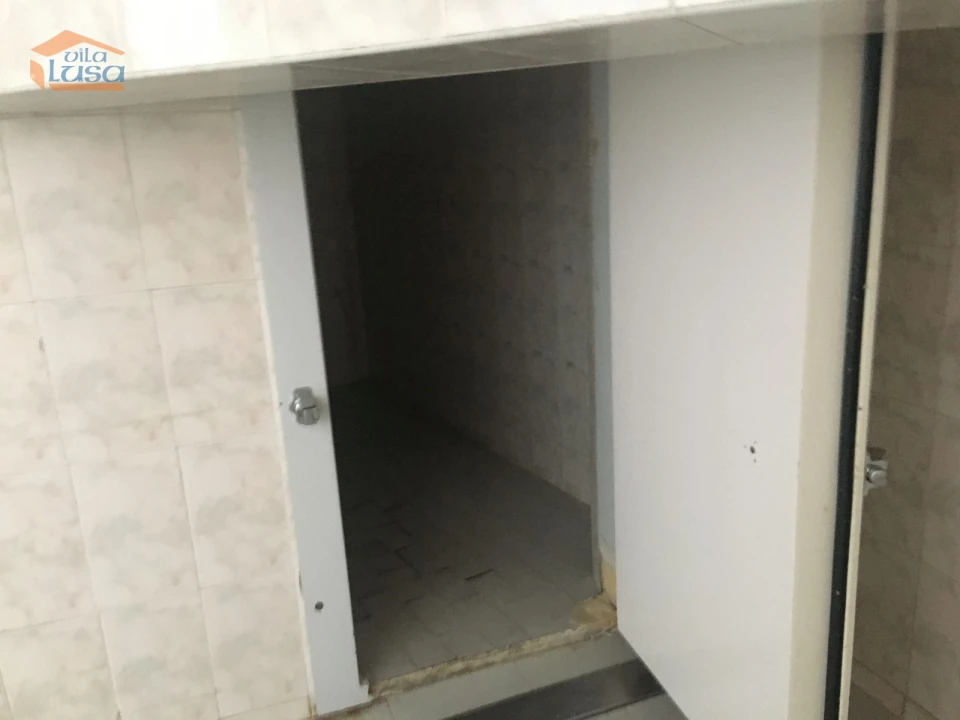 Loja para Arrendamento em Gondomar (São Cosme), Valbom e Jovim Foto 6