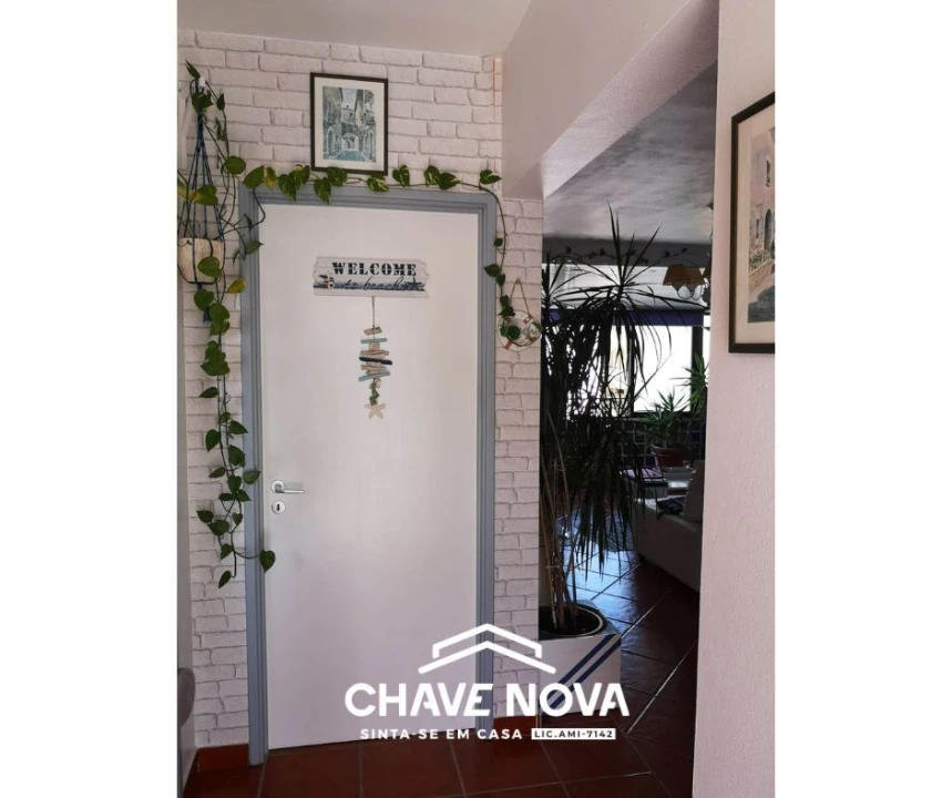 Apartamento T2 para Venda em Quarteira Foto 7