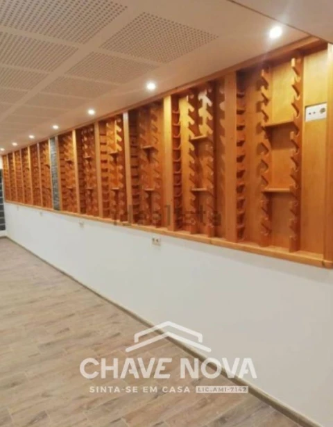 Loja para Venda em Quarteira