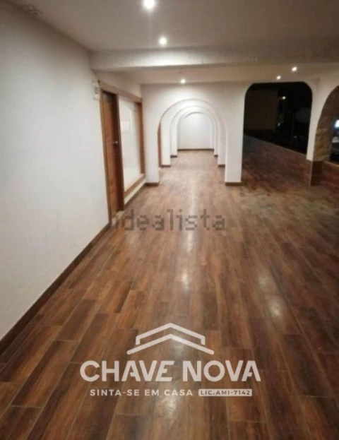 Loja para Venda em Quarteira