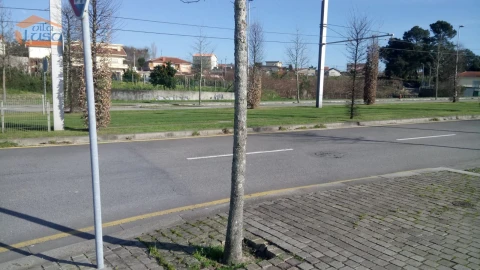 Terreno para Venda em Rio Tinto
