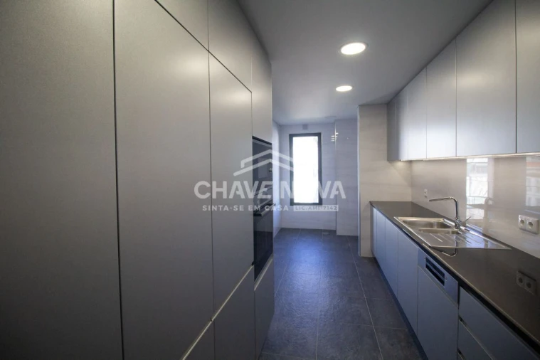 Apartamento T3 para Venda em Cedofeita, Santo Ildefonso, Sé, Miragaia, São Nicolau e Vitória
