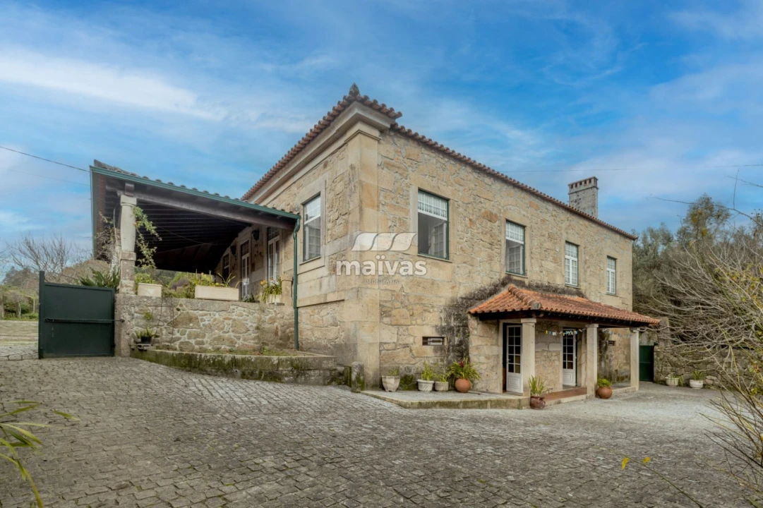 Moradia T5 para Venda em Santa Comba Foto 3