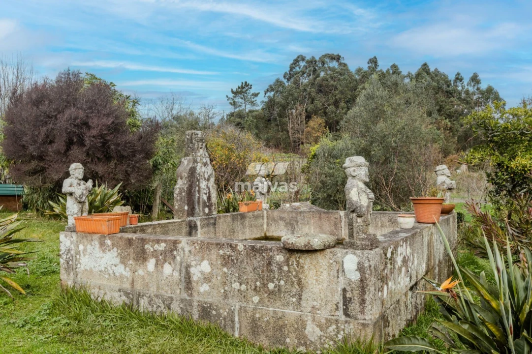 Moradia T5 para Venda em Santa Comba Foto 6