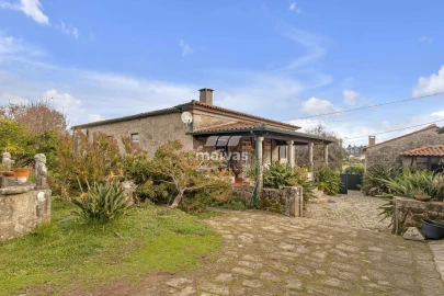 Moradia T5 para Venda em Santa Comba