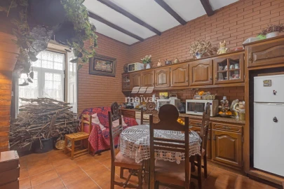 Moradia T5 para Venda em Santa Comba