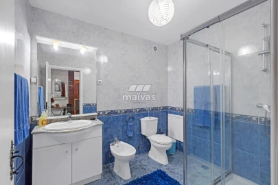 Moradia T5 para Venda em Santa Comba