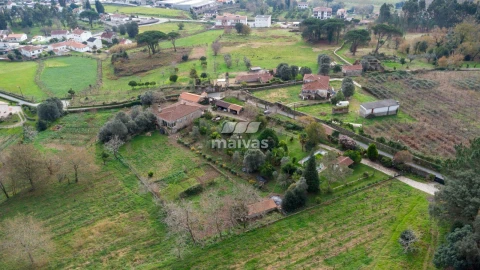 Moradia T5 para Venda em Santa Comba