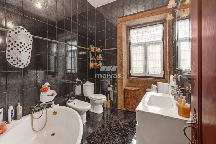 Moradia T5 para Venda em Santa Comba Foto 21