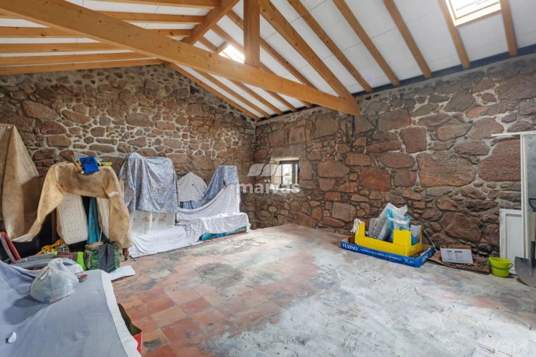 Moradia T5 para Venda em Santa Comba Foto 32