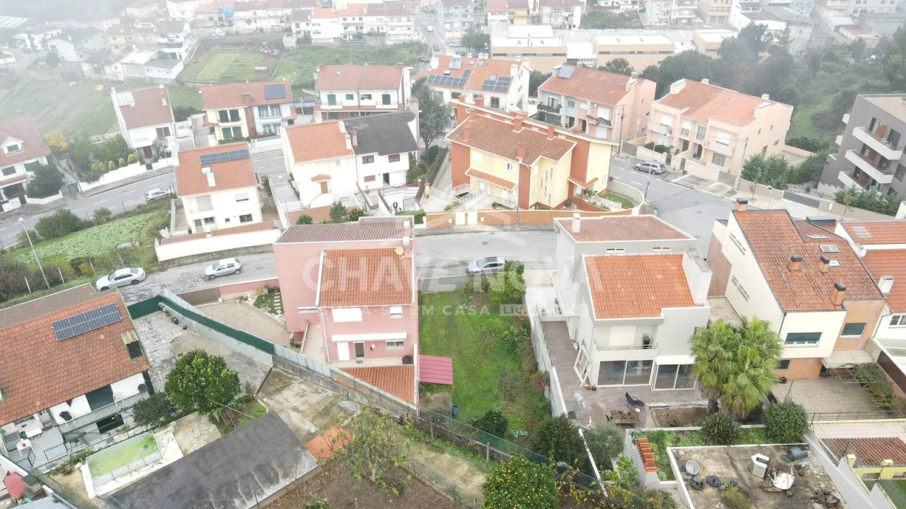 Terreno para Venda em Rio Tinto Foto 2