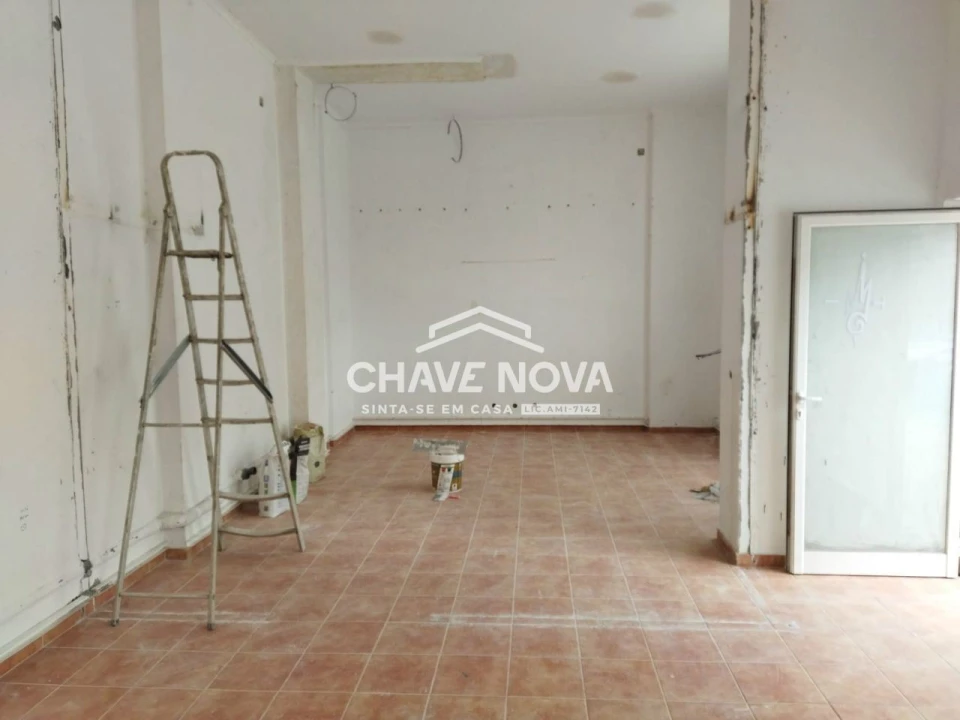 Loja para Venda em Alto do Seixalinho, Santo André e Verderena Foto 5