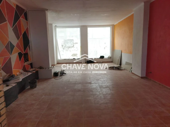 Loja para Venda em Alto do Seixalinho, Santo André e Verderena Foto 4