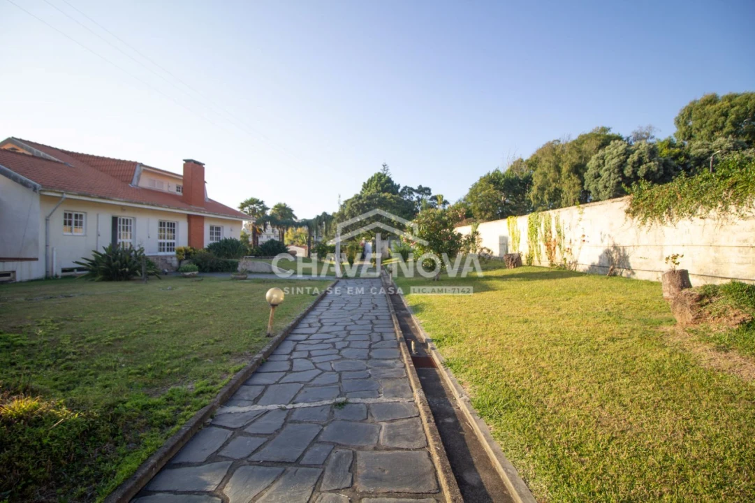 Moradia T11 para Venda em Arcozelo Foto 19