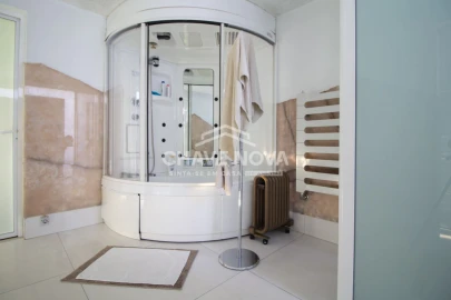 Moradia T11 para Venda em Arcozelo