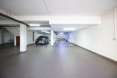 Moradia T11 para Venda em Arcozelo