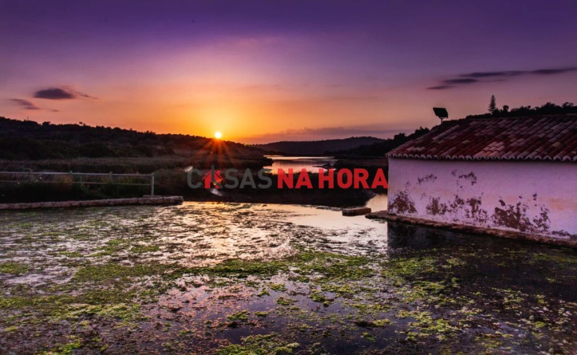 Terreno para Venda em Estômbar e Parchal Foto 8