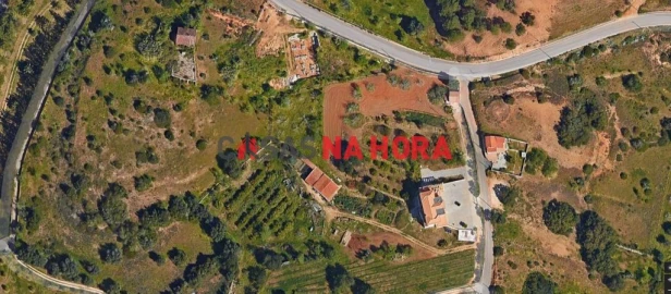 Terreno para Venda em Estômbar e Parchal