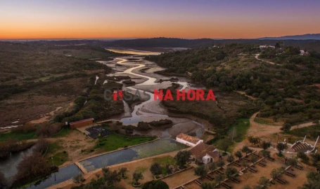 Terreno para Venda em Estômbar e Parchal